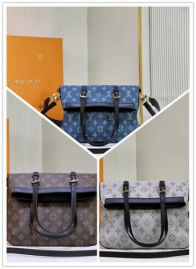 Picture of LV Mens Bags _SKUfw117766697fw